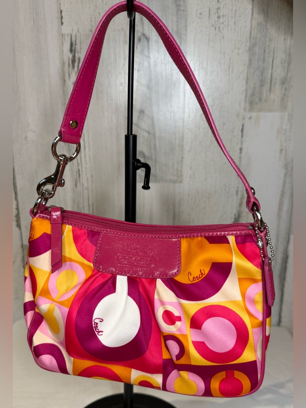 Coach Madison Opt Art Valentines Day Scarf Print Hobo Bag Clutcfh